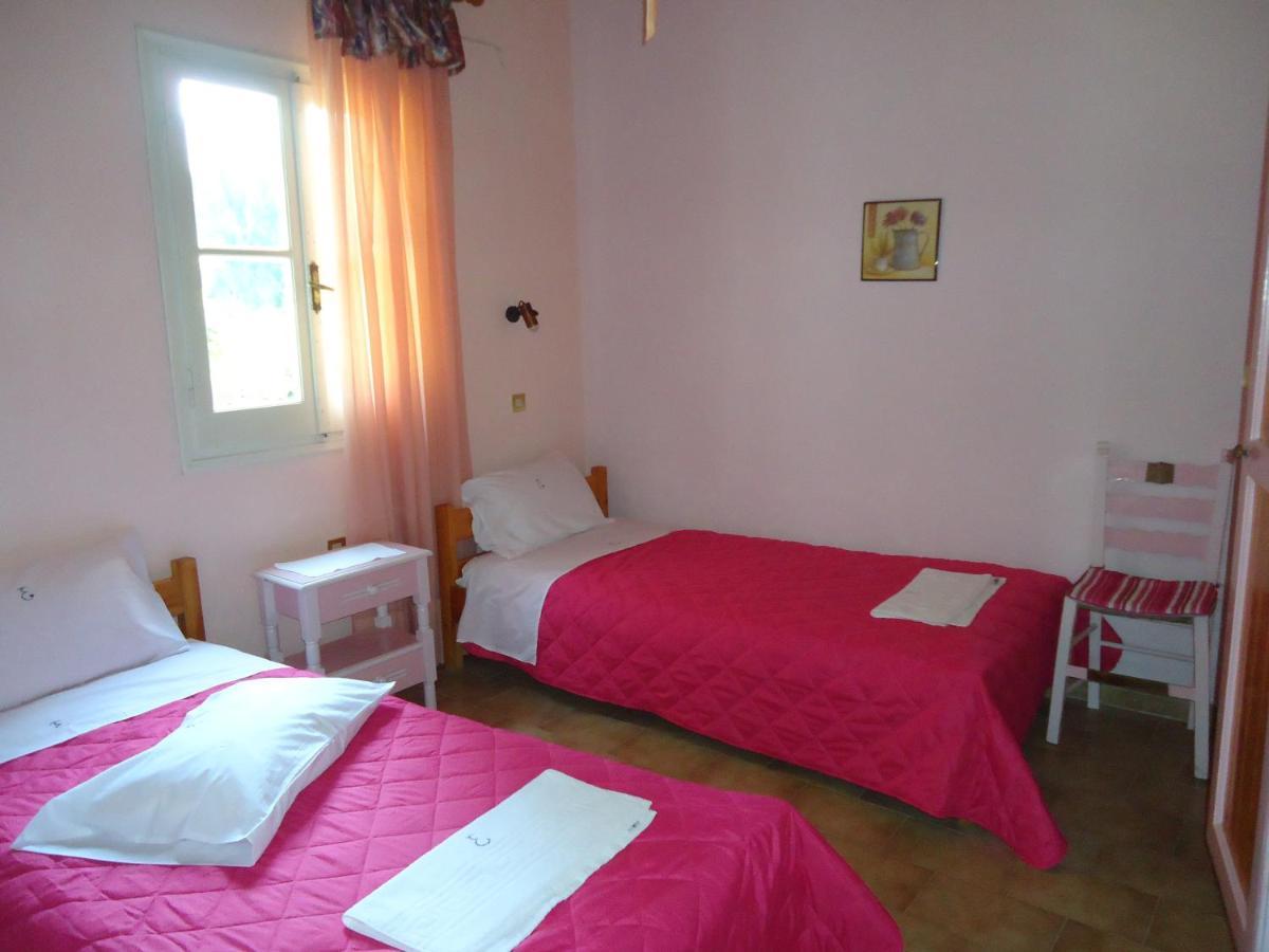 Errika Apartment Ipsos Ngoại thất bức ảnh