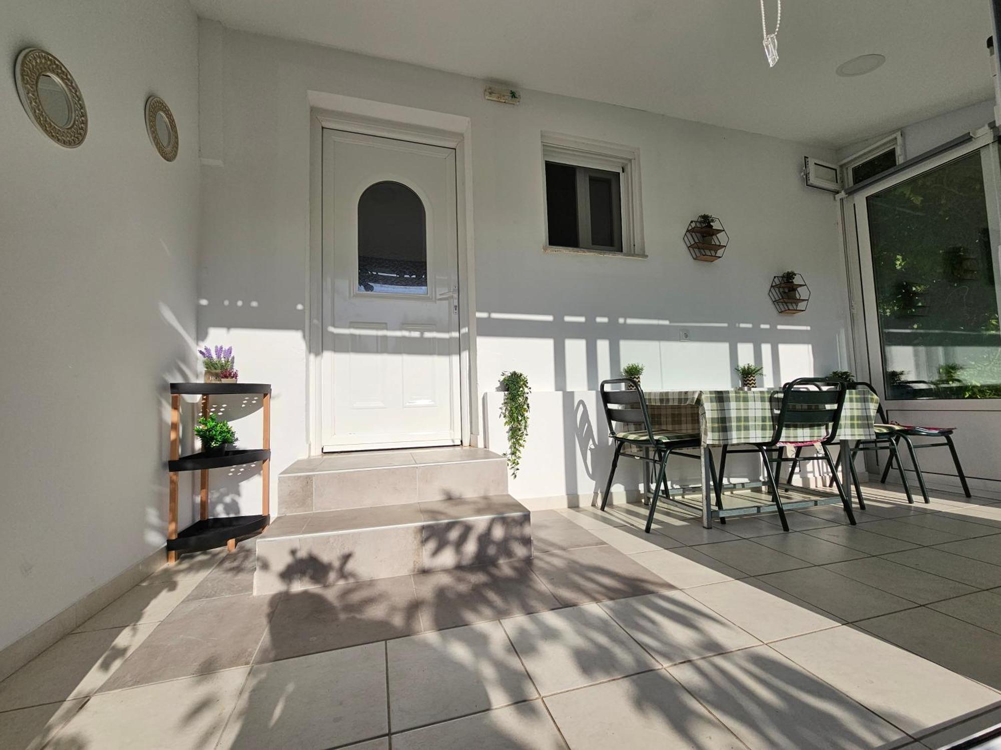 Errika Apartment Ipsos Ngoại thất bức ảnh