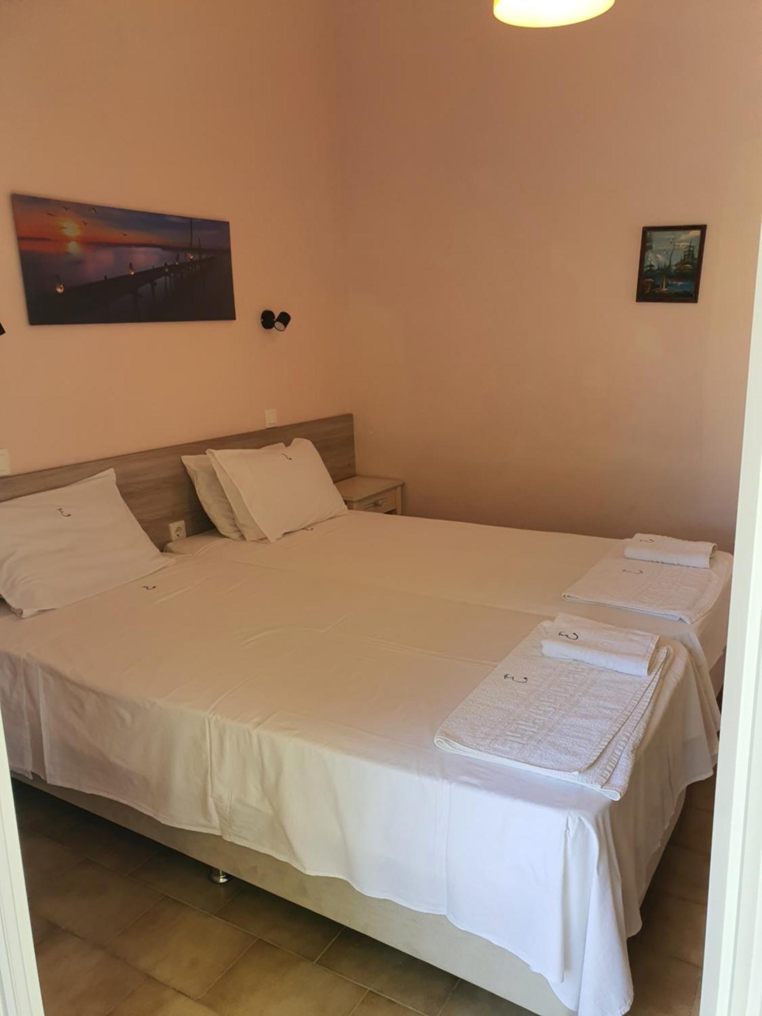 Errika Apartment Ipsos Ngoại thất bức ảnh
