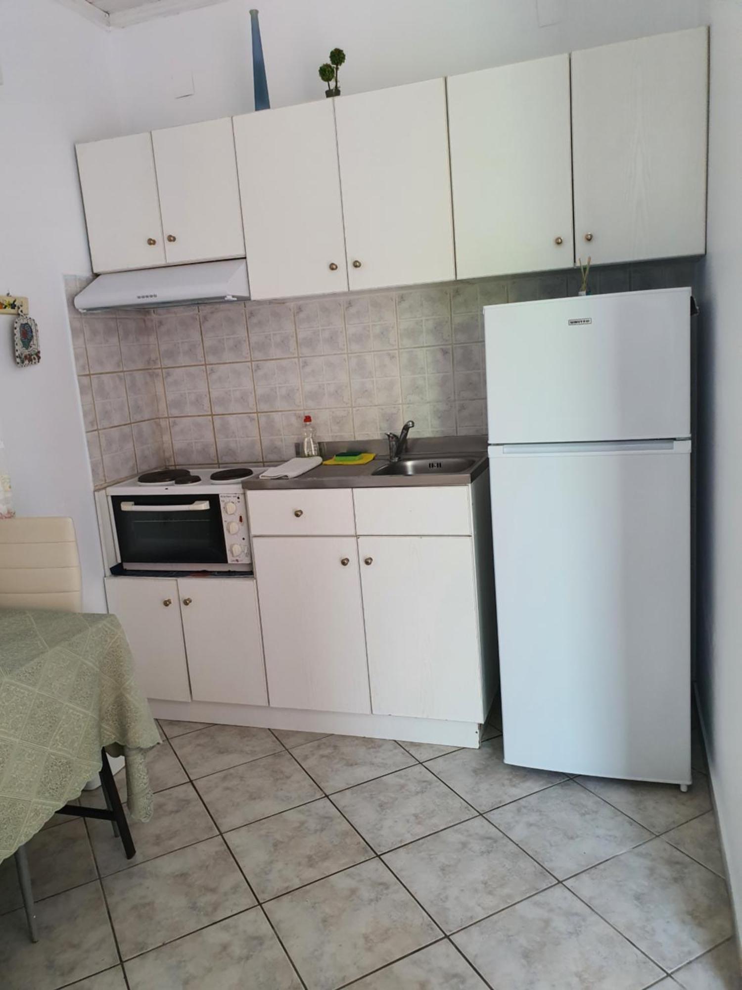 Errika Apartment Ipsos Ngoại thất bức ảnh